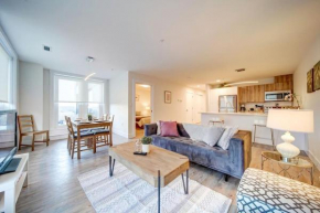 NEW New Luxurious Modern 2BR Condo Sleeps 5 Coffee, AC, WIFI